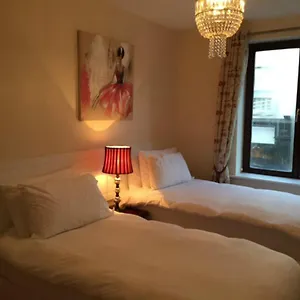 Eliza Temple Bar By The Key Collection *** Dublin